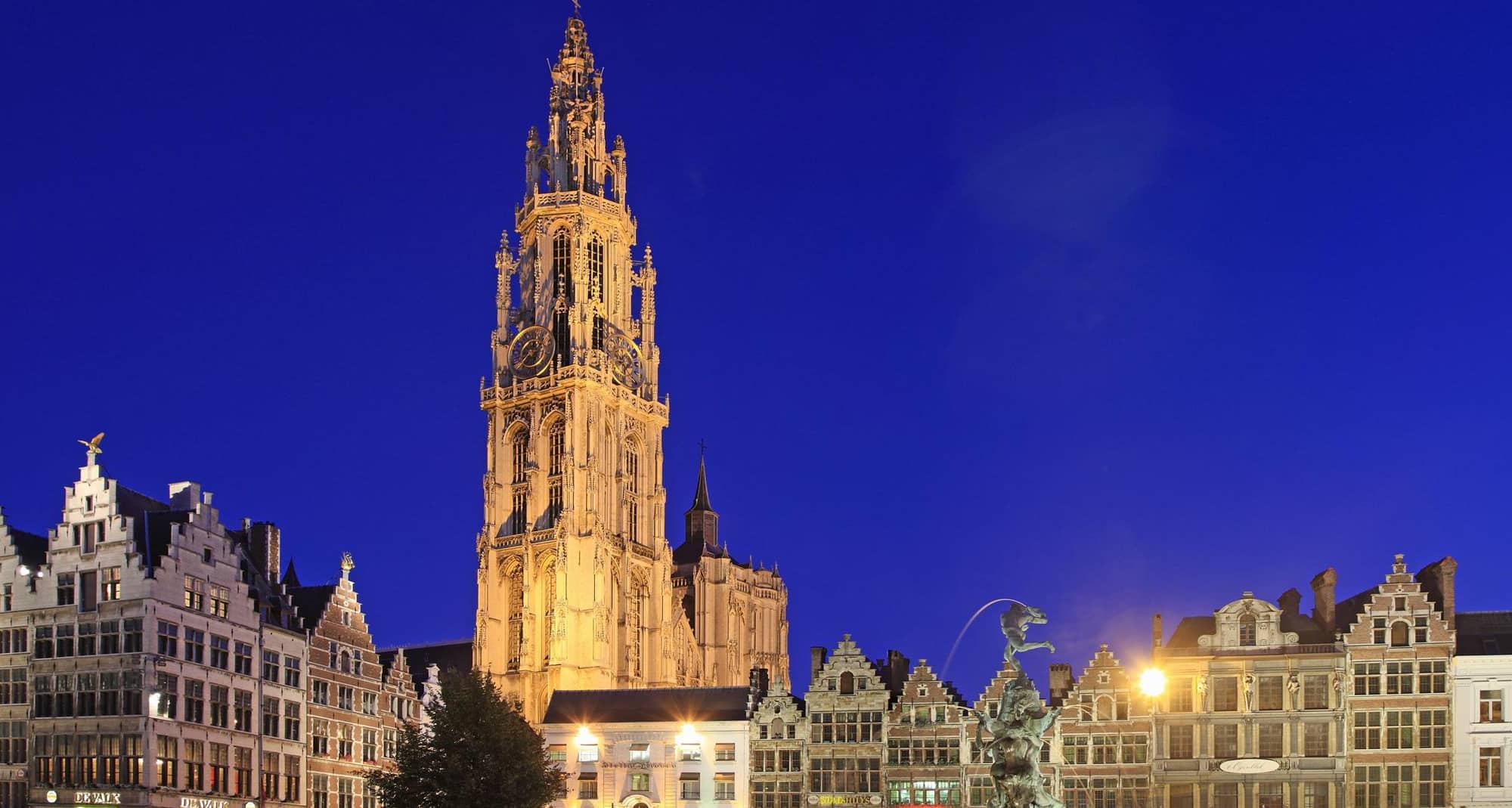 Blog images - 2025 VOL 3 - shopping in Antwerp