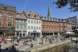 Blog images - 2025 VOL 3 - Shopping in Aarhus