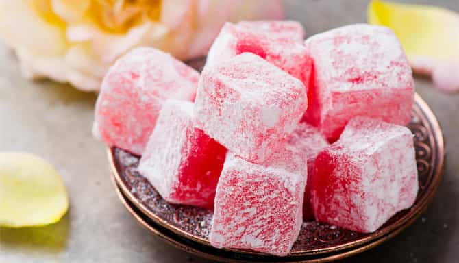 Blog images - 2025 - Locum with a rose traditional Turkish sweet Best places to eat in Istanbul