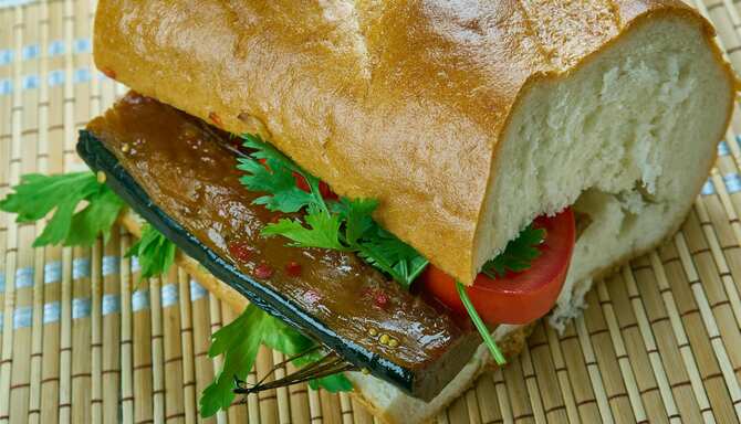 Blog images - 2025 - Balik Ekmek Turkish sandwich Best places to eat in Istanbul