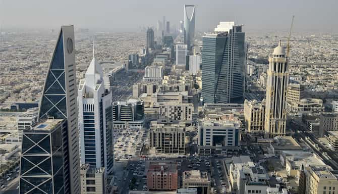 Blog images - 2025 - Things to do in Riyadh discover the unexpected Destinati Al Faisaliah Tower over the skyline with th