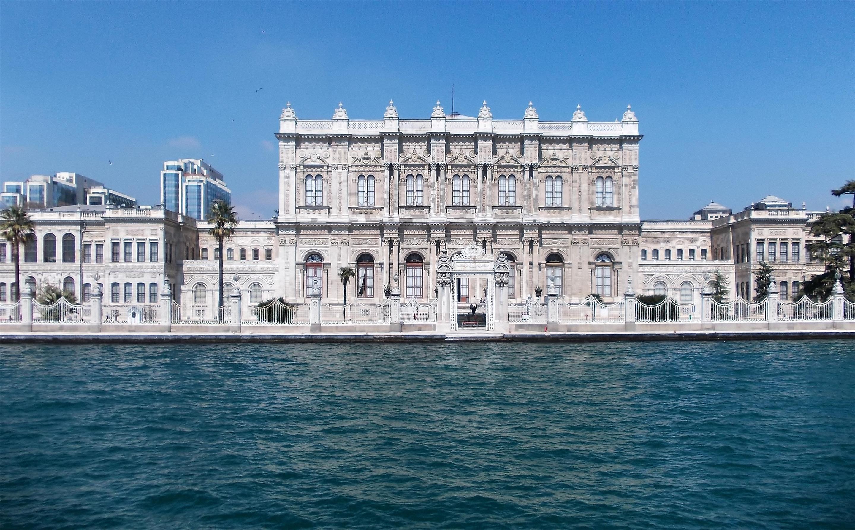 Blog images - 2025 - Dolmabahce Palace on the Bosphorus Istanbul Turkey Things to Do in Istanbul