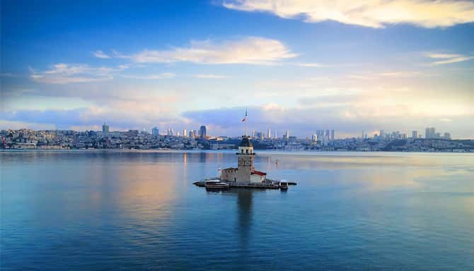 Blog images - 2025 - Girl Tower Turkey Bosphorus Istanbul Uskudar Turkey