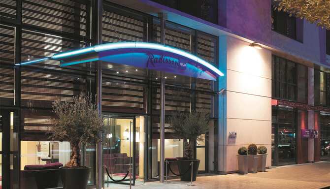 Blog images - 2025 - Discover enchanting things to do in Paris Destination Radisson Blu Hotel Paris Boulogne