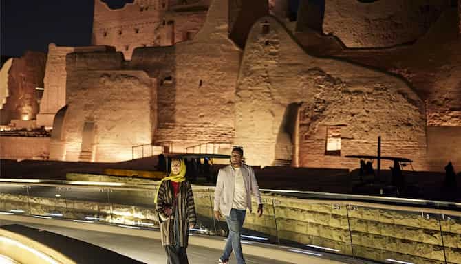 Blog images - 2025 - Things to do in Riyadh discover the unexpected Destination At Turaif ruins at night