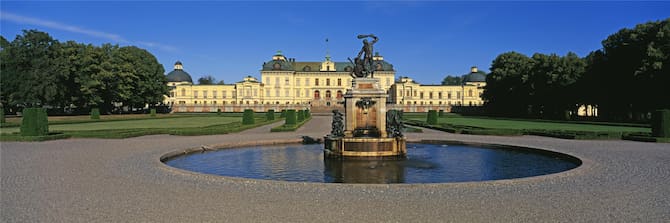 Blog images - 2025 - Day trips from Stockholm discover hidden gems Experiences Drottningholm Palace in Stockholm