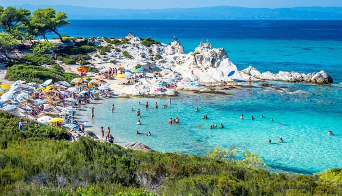 Blog images - 2025 - Greece Unveiled The Ultimate Bucket List and Must Do Experiences Destination GettyImages