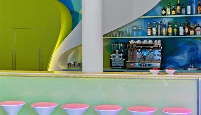 Blog images - 2025 - Prizeotel Hamburg lobby bar