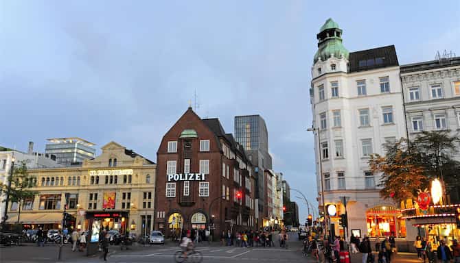 Blog images - 2025 - What to Visit in Hamburg Destination Germany Hamburg St Pauli Spielbudenplatz theater and Davidwach