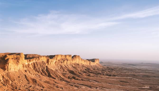 Blog images - 2025 - Riyadh places to visit uncover hidden gems Destination Edge of the World Riyadh Saudi