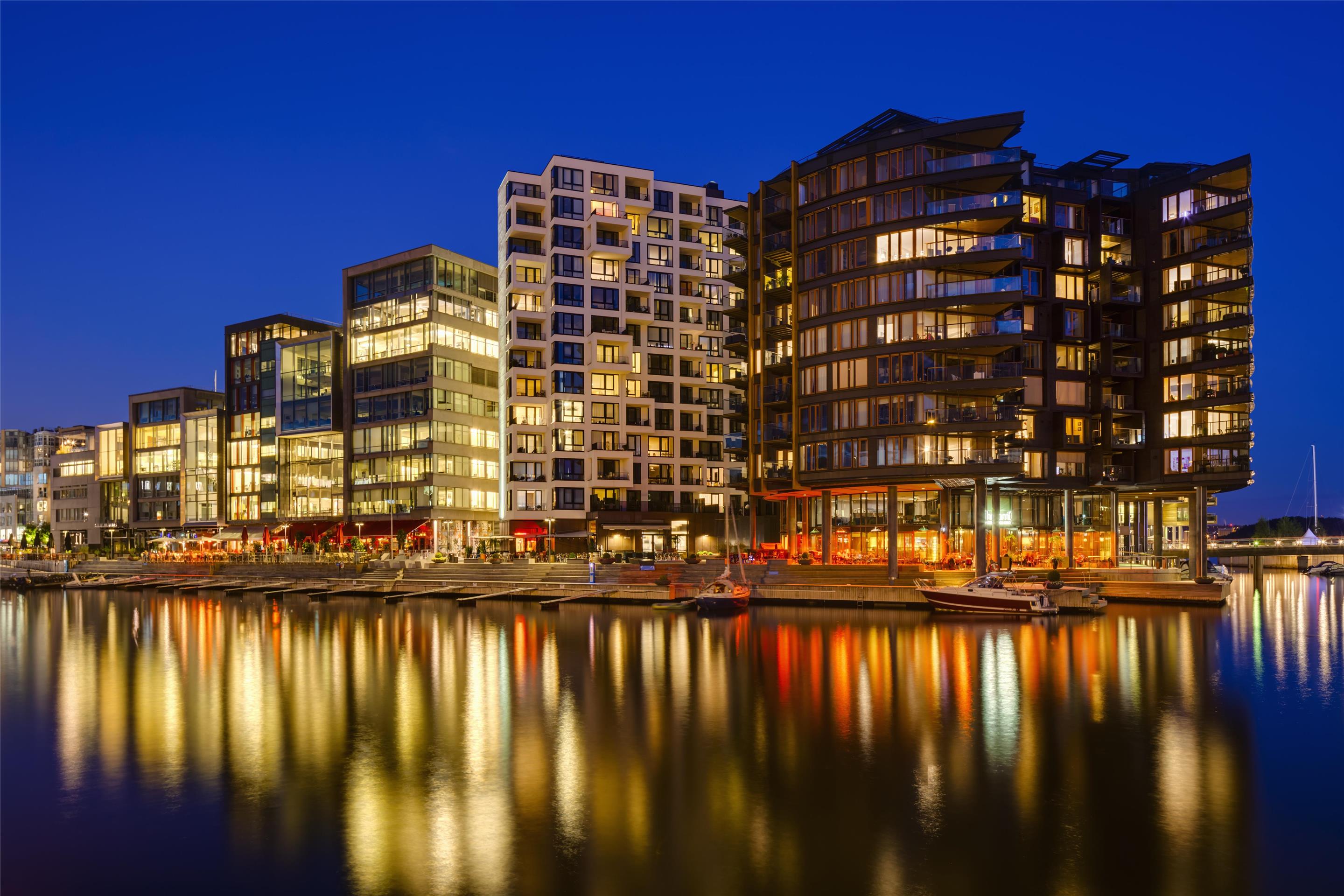 Tjuvholmen at dusk, Oslo