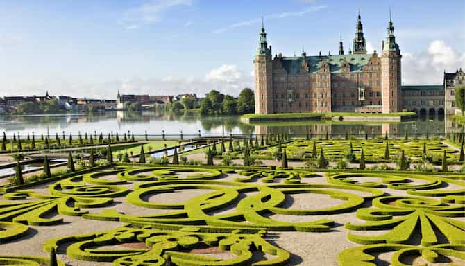 Blog images - 2025 - Frederiksborg Castle and Gardens Hiller d Denmark