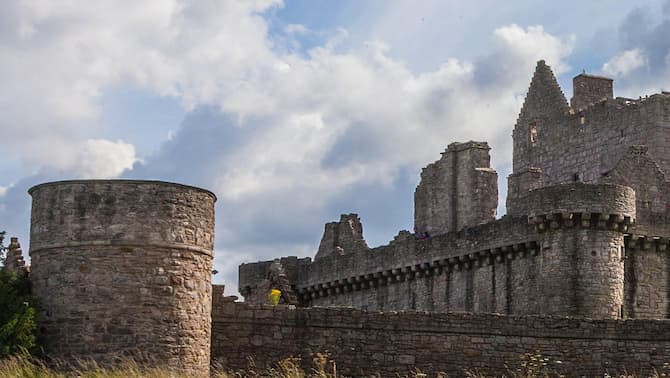 Blog images - 2025 - Craigmillar Castle