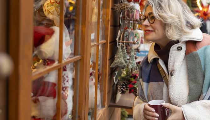 Blog images - 2025 - Christmas Market in Edinburgh Scotland