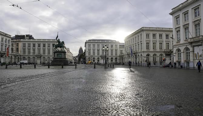 Blog images - 2025 - Brussels Royal Square Place Royale