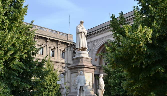 Blog images - 2025 - Leonardo da Vinci at Piazza della Scala square in Milan