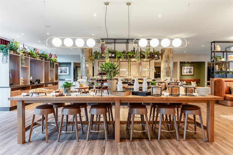 Blog images - 2025 - VOL.009 - Innovation on your plate LifeAtRadisson Banner