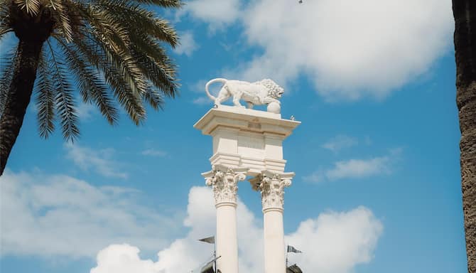 Blog images - 2025 - VOL.009 - Why Spring in Seville Should Be Your Next Obsession Destination DSC