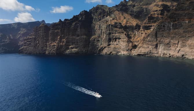 Blog images - 2025 - VOL.009 - Tenerife Travel Guide Destination Radisson x Catchagypsea