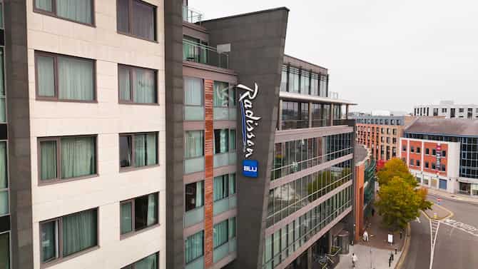 Blog images - 2025 - VOL.009 - Radisson Blu Royal Hotel Dublin Destination Facade RadissonBluDublin