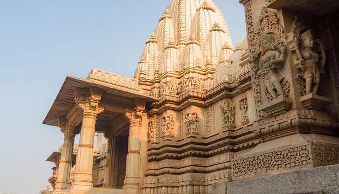 Blog images - 2025 - VOL.010 - Historical and heritage temples
