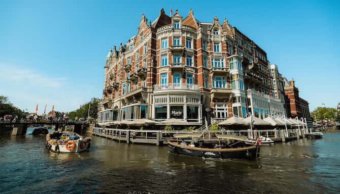 Blog images - 2025 - VOL.010 - Amsterdam my Forever Destination RadissonAmsterdam Travelmonster nl