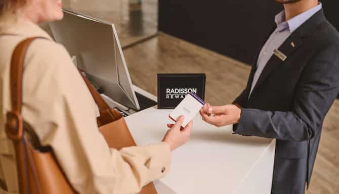 Blog images - 2025 - VOL.010 - Making Every Booking Count Meetings RADISSON REWARDS CARD