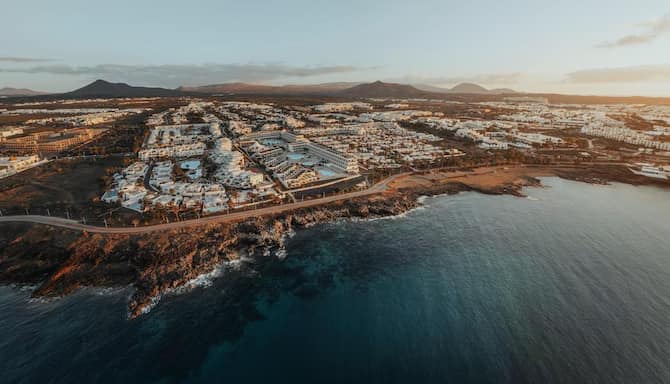 Blog images - 2025 - VOL.010 - Married First Sight Destinations Paragraph images