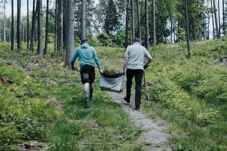 Blog images - 2025 - RHG Earth Overshoot Day LifeAtRadissonBanner