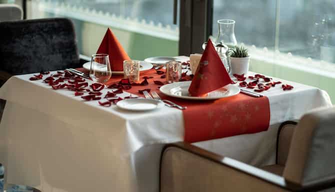 Blog images - 2026 - VOL.001 - Late Night Eateries IcePortal Lounge Restaurant