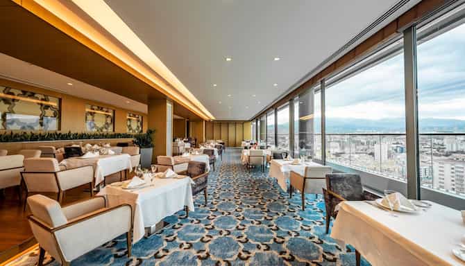 Blog images - 2026 - VOL.001 - Late Night Eateries IcePortal Lounge Restaurant