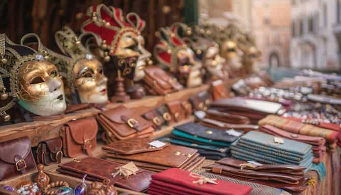 Blog images - 2026 - VOL.002 - Venice Exploring Street Markets in Venice