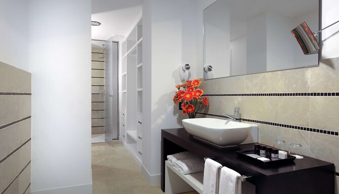 Borgo di Luce I Monasteri Golf Resort & Spa, un partner hotel del marchio Radisson Individuals - Junior Suite - Bagno
