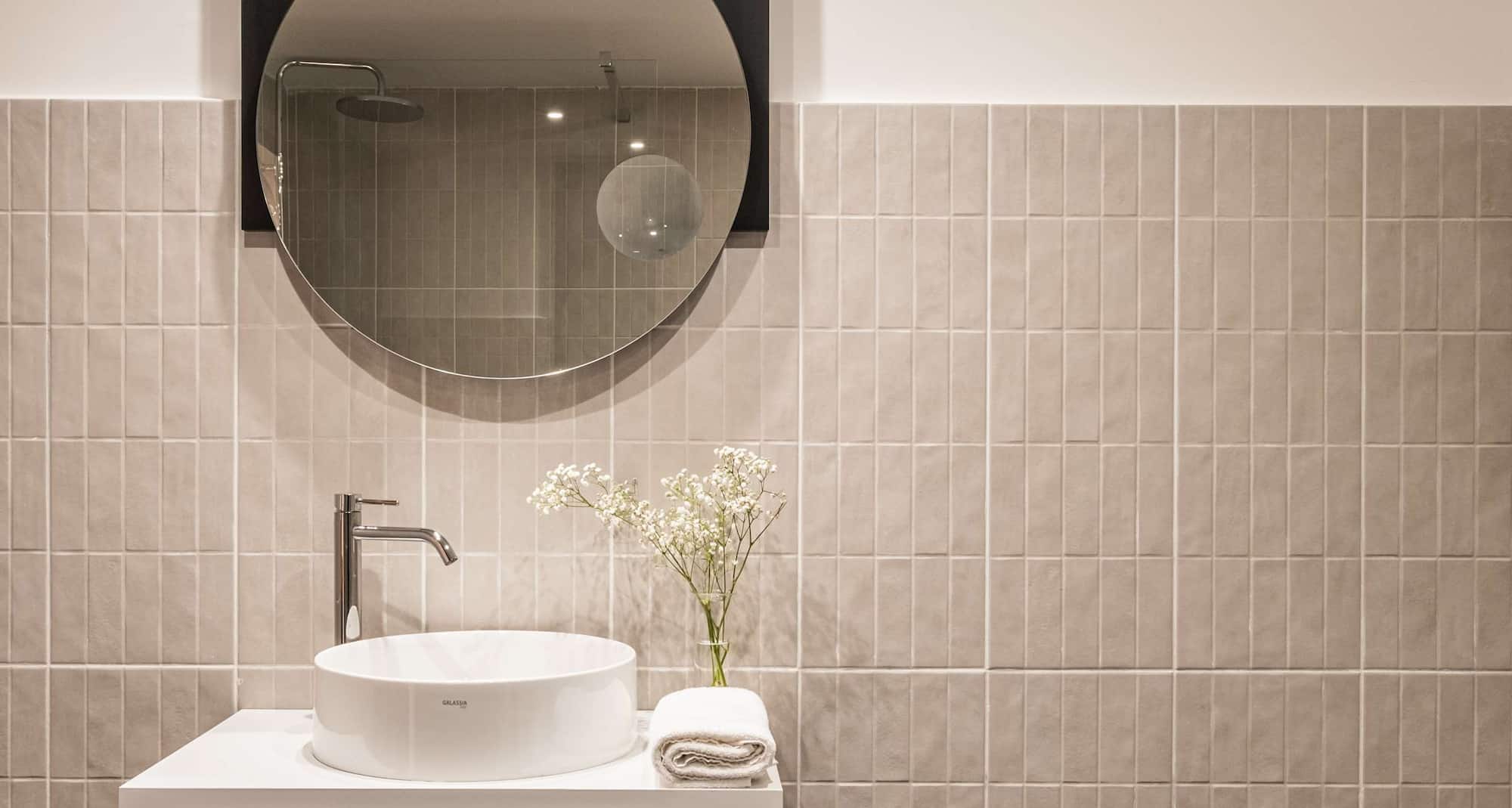 Cavalieri Hotel Malta, a member of Radisson Individuals - Guest Bathroom