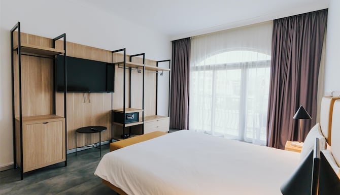 Cavalieri Hotel Malta, a member of Radisson Individuals - Guest Room