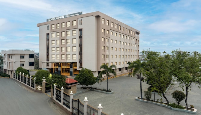 Classic Grande Imphal, a member of Radisson Individuals - Facade