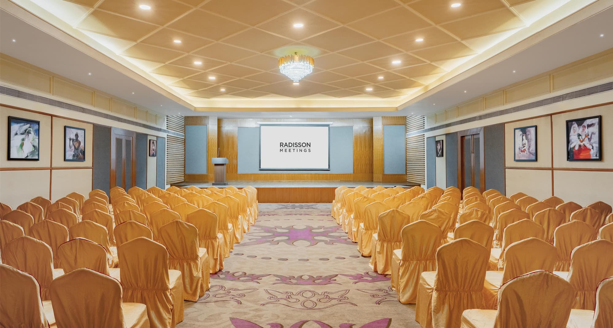 Classic Grande Imphal, a member of Radisson Individuals - Banquet Imperial Theatre