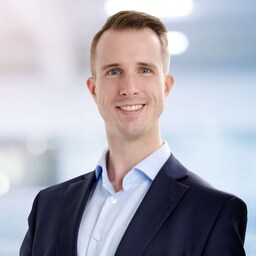 Corporate - Lukasz Bondyra