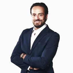 Corporate - The Club Revenue Management - Dario Artiola White