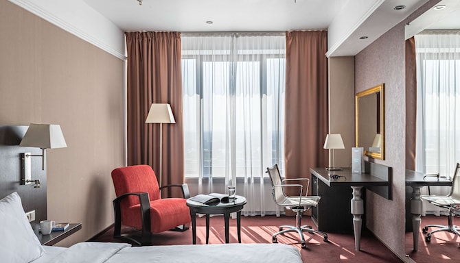 Cosmos Izhevsk Hotel, a member of Radisson Individuals - Standard Room & Superior Room