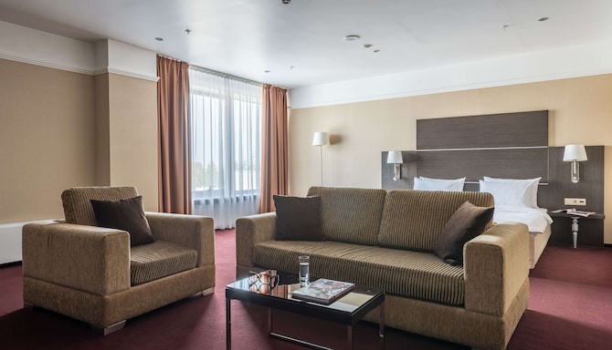 Cosmos Izhevsk Hotel, a member of Radisson Individuals - Junior Suite
