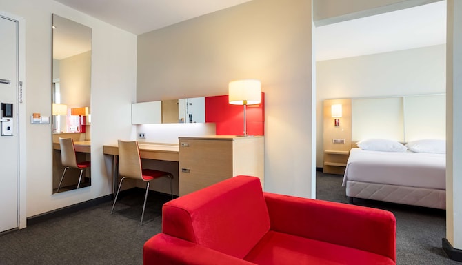 Cosmos Murmansk Hotel, a member of Radisson Individuals - Junior Suite New Style