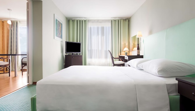 Cosmos Murmansk Hotel, a member of Radisson Individuals - Presidential Suite