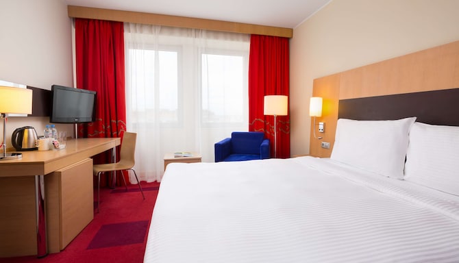 Park Inn by Radisson, Nevsky St Petersburg - Superior Room