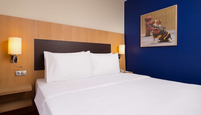 Park Inn by Radisson, Nevsky St Petersburg - Standard or Superior Room