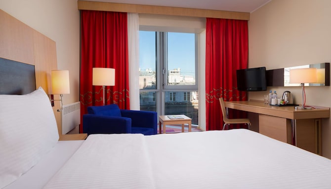 Park Inn by Radisson, Nevsky St Petersburg - Superior - City View