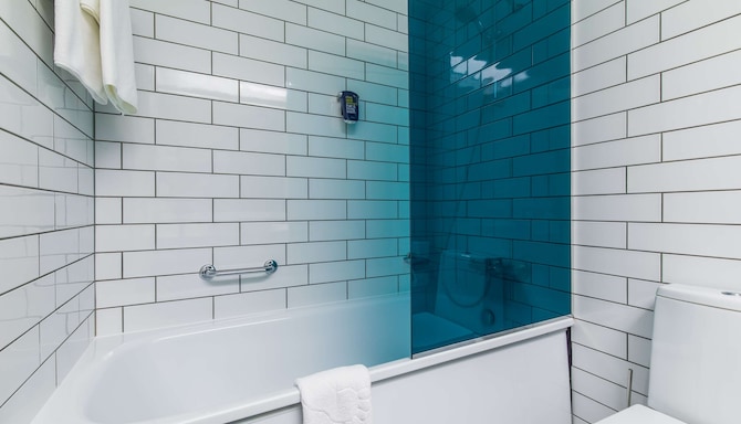 Park Inn by Radisson, Pribaltiyskaya St Petersburg - ванная комната в номере Family