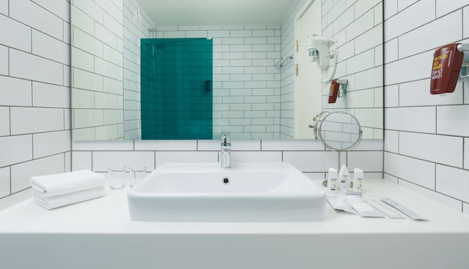 Park Inn by Radisson, Pribaltiyskaya St Petersburg - ванна в номере Superior