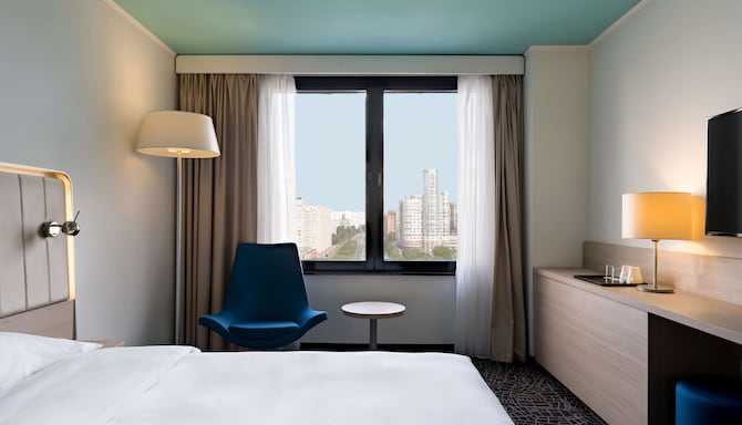 Park Inn by Radisson Pribaltiyskaya Hotel & Congress Center - номер Superior с видом