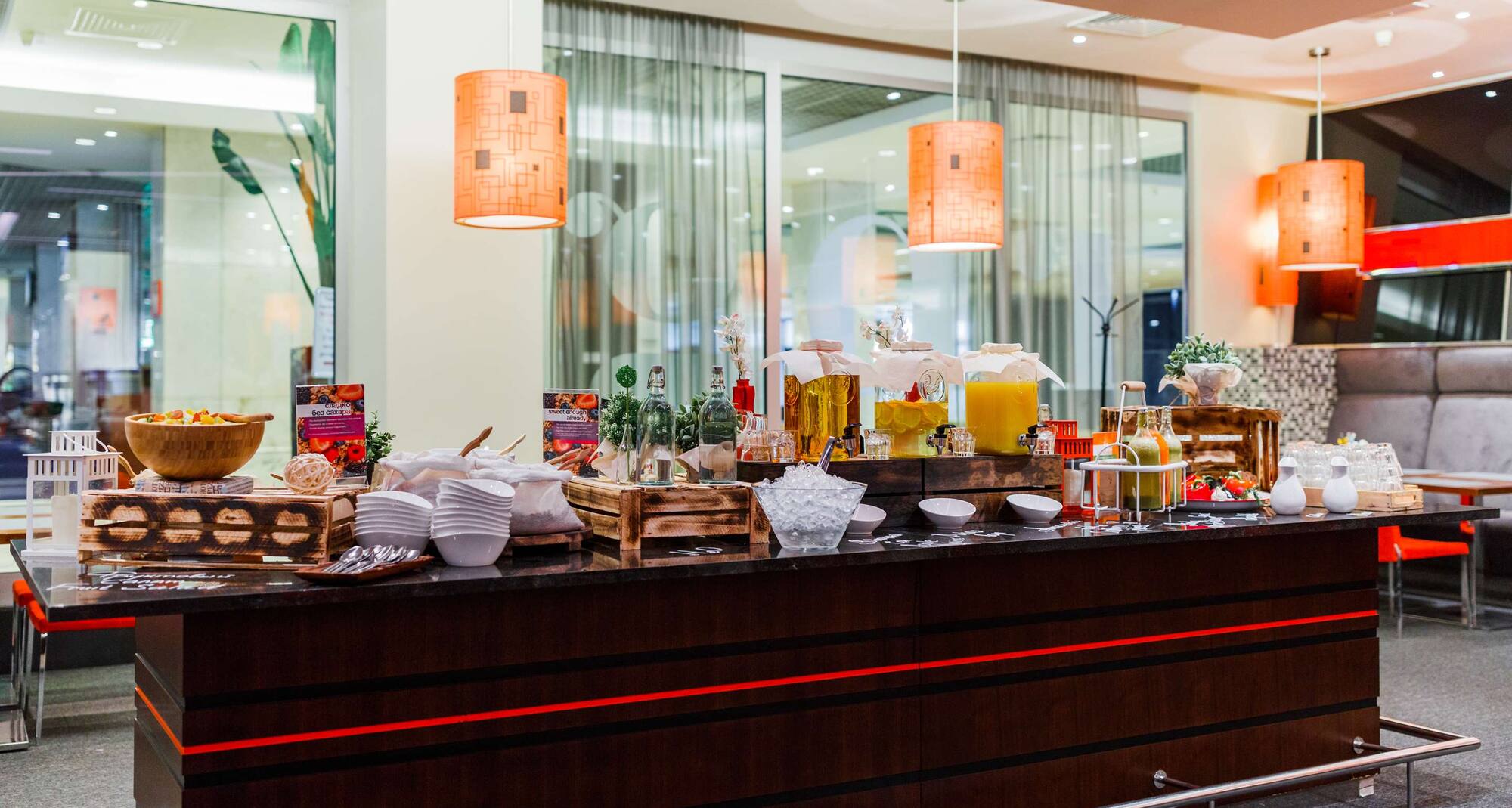 Park Inn by Radisson, Pribaltiyskaya St Petersburg - ресторан